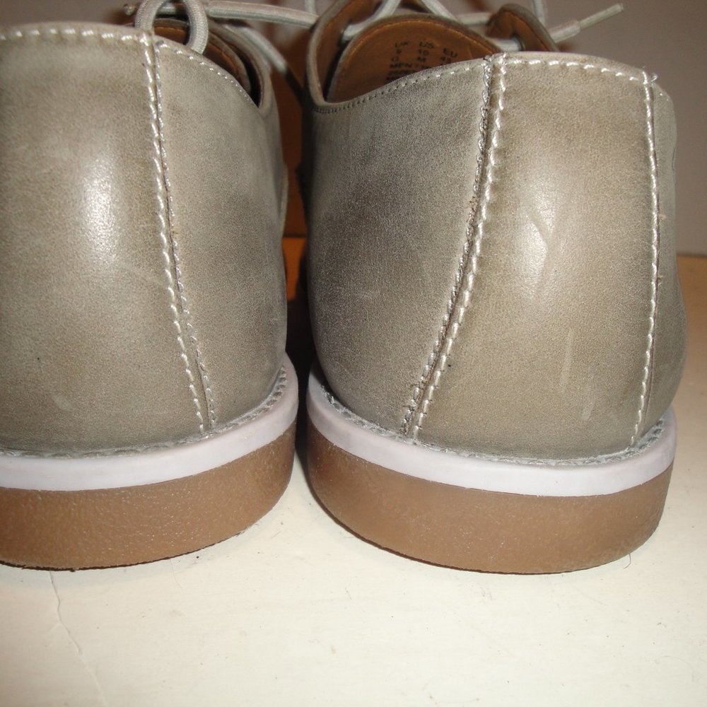 CLARKS - Picture 7 of 9